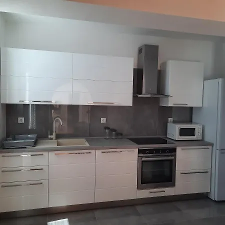 Апартаменти Jakovcevic Задар